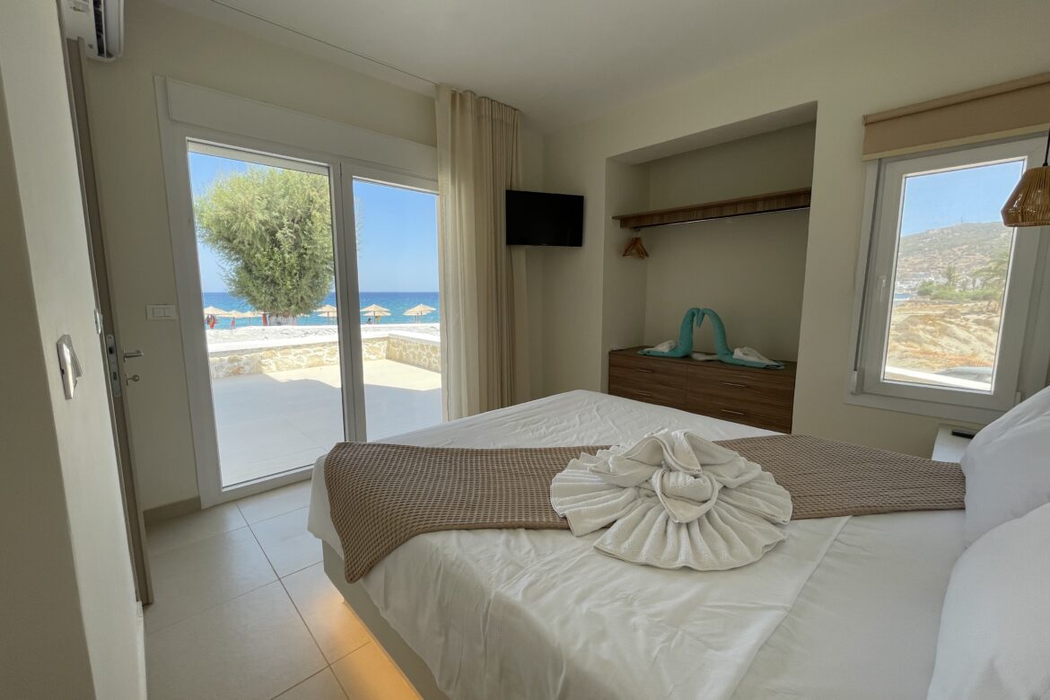 poseidion bedroom img